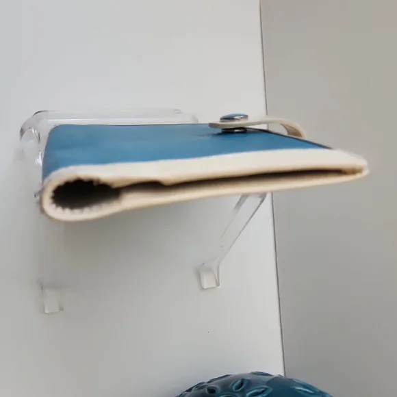 Coach Turquoise and Cream Agenda - Picture 5 of 13